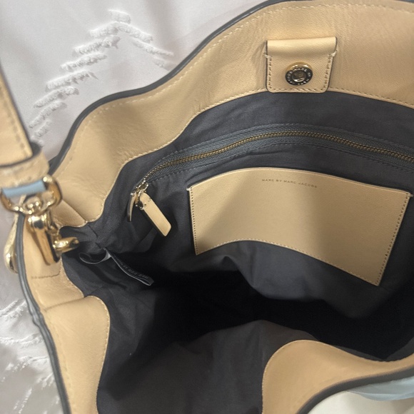 Marc Jacob’s Purse - Picture 5 of 9